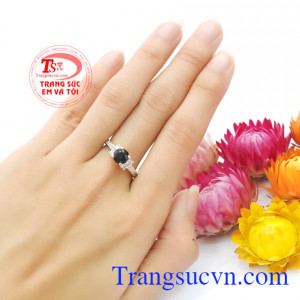Nhẫn nữ vàng gắn đá quý Sapphire thiên nhiên dành cho phái đẹp, đeo hợp thời trang và quý phái