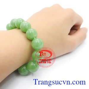 Nếu vòng ngọc cẩm thạch khá cơ bản và dễ bị vỡ thì chuỗi cẩm thạch chính là sự lựa chọn hoàn hảo cho những khách hàng thích bền và không dễ vỡ.