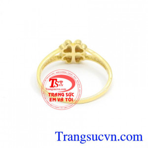 Nhẫn Vàng Cỏ Bốn Lá