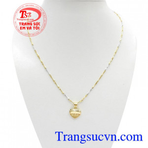 Bộ Dây Nữ Trái Tim Nhỏ Xinh kết hợp giữa mặt dây trái tim và dây chuyền thời trang vàng 10k,Bộ Dây Nữ Trái Tim Nhỏ Xinh tôn lên sự dịu dàng, nữ tính và sang trọng cho phái đẹp