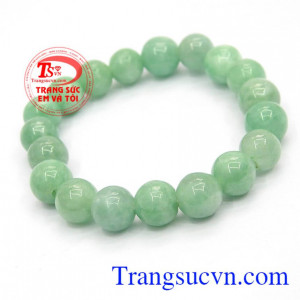 Chuỗi hạt ngọc cẩm thạch.