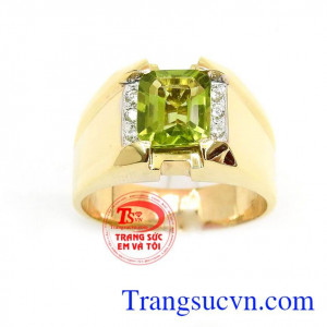 Nhẫn nam đá Peridot vuông