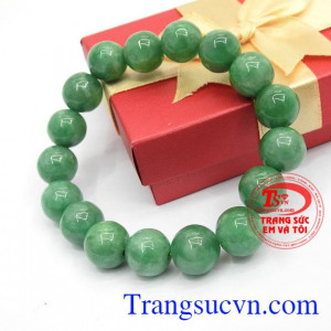 Sản phẩm chuỗi ngọc cẩm thạch được chế tác bền đẹp, ngọc sáng bóng.