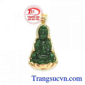 Mặt Phật Bà Bình An trong phong thủy Phật bà quan âm là biểu tượng của điềm lành, lòng từ bi bác ái, hướng thiện, hướng Phật, hoá hung khí, đem lại bình an, giải trừ tai ách cho gia chủ