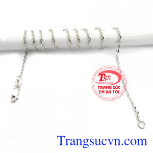 Công ty trang sức em và tôi chuyên cung cấp các sản phẩm vàng, bạc, đá quý, đá phong thủy, có giấy kiểm định.