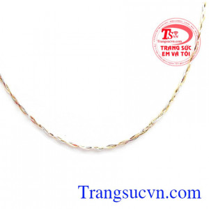 Công ty trang sức em và tôi chuyên cung cấp các sản phẩm vàng, bạc, đá quý, đá phong thủy có giấy kiểm định.