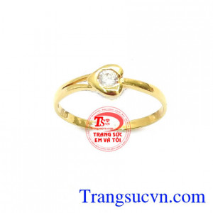 Nhẫn Nữ Trái Tim Đính Đá Thời Trang vàng 10k bền đẹp, thương hiệu Em Và Tôi