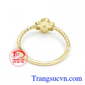 Nhẫn nữ vàng tây dành cho phái đẹp phù hợp làm quà tặng sinh nhật hoặc trong các dịp ý nghĩa