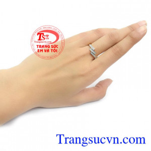 Nhẫn nữ vàng tây dành cho phái đẹp phù hợp làm quà tặng sinh nhật hoặc trong các dịp ý nghĩa