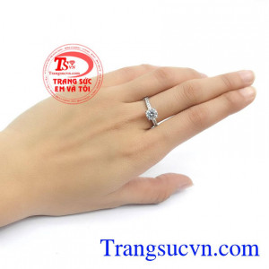 Nhẫn Nữ Vàng Trắng sang trọng