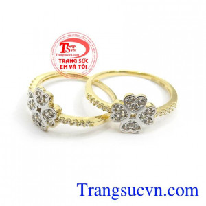 Nhẫn Nữ Cỏ Bốn Lá May Mắn