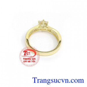 Nhẫn Vàng Kết Đá Nhỏ Xinh