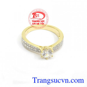 Nhẫn Vàng Kết Đá Nhỏ Xinh là món quà tặng đầy ý nghĩa cho người bạn yêu thương
