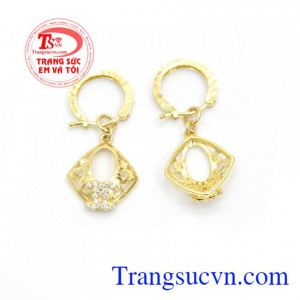Hoa tai vàng màu đẹp bảo hành 6 tháng, giao hàng nhanh trên toàn quốc.