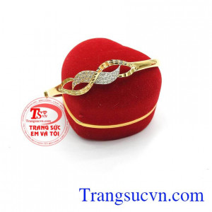 Vòng tay vàng tây sang trọng