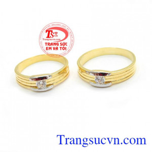 Tình yêu không phải là tìm thấy một ai đó hoàn hảo mà là học cách để nhìn thấy những điều tuyệt vời từ một người không hoàn hảo