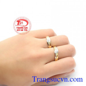 Nhẫn cưới hạnh phúc tình yêu