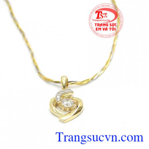 Công ty trang sức em và tôi chuyên cung cấp các sản phẩm đá quý, đá phong thủy, vàng, bạc, ngọc trai, giao hàng trên toàn quốc,Mặt dây chuyền vàng Korea