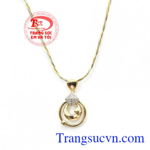 kiểu dáng trẻ trung, bảo hành 6 tháng, giao hàng nhanh trên toàn quốc,Mặt dây vàng tinh tế