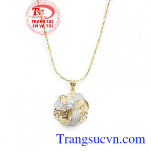 Thích hợp làm quà tặng cho người thân và bạn bè,Mặt dây bông hoa sang trọng