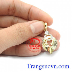 Mặt dây vàng đẹp quý phái