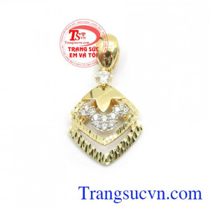 Mặt dây chuyền đẹp sang trọng được sản xuất theo công nghệ mới của Hàn Quốc, kiểu dáng sang trọng, đường nét tinh tế, là món quà các bạn gái đều thích,Mặt dây chuyền đẹp sang trọng