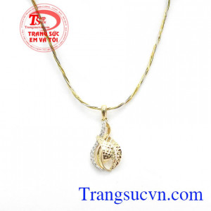 Công ty trang sức em và tôi chuyên cung cấp các sản phẩm đá quý, đá phong thủy, vàng, bạc, ngọc trai,Mặt dây đẹp thanh lịch