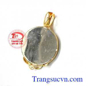 Mặt dây chuyền nam chạm khắc vàng 10k sáng bóng đảm bảo chất lượng hợp thời trang, sang trọng và phong thủy