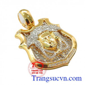 Mặt dây nam tinh tế thời trang.