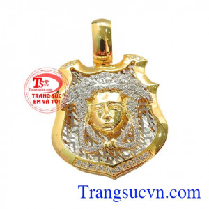 Mặt dây nam tinh tế thời trang.