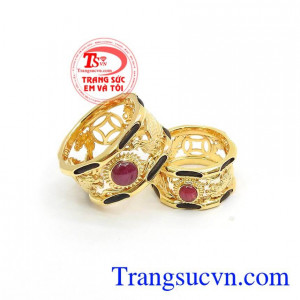 Nhẫn Cưới Hạnh Phúc Rồng Phượng là minh chứng cho tình yêu đôi lứa và hạnh phúc tràn đầy, bền chặt của cặp đôi, là lựa chọn khởi đầu cho cuộc hôn nhân hạnh phúc viên mãn