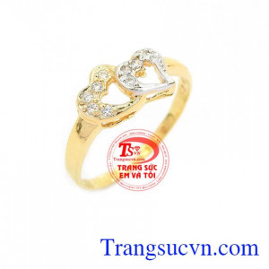 Nhẫn trái tim đôi là sản phẩm nhẫn được chế tác tinh tế mang đến vẻ đẹp trẻ trung, xinh xắn cho người đeo