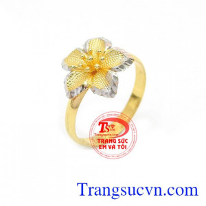 Nhẫn nữ hoa mai là sản phẩm nhẫn được thiết kế 3D sang trọng và xinh xắn