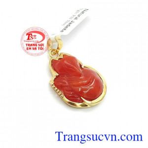 Mặt dây chuyền nữ, Mặt Dây Hồ Ly Bình An Hạnh Phúc theo phong thủy là biểu tượng đem đến vận may trong tình duyên, hạnh phúc lứa đôi, sự nhạy bén, tinh xảo cho người phụ nữ và sự thủy chung cho người đàn ông, bên cạnh đó còn mang lại thuận lợi trong sự ng