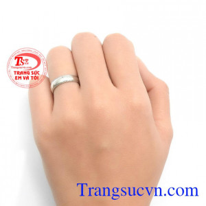 Nhẫn Nữ Vàng Trơn Trắng Xinh