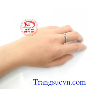 Nhẫn Nữ Đính Đá Phay Đẹp
