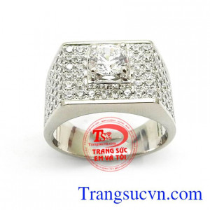 Nhẫn Vàng Trắng Đính Đá Mạnh Mẽ