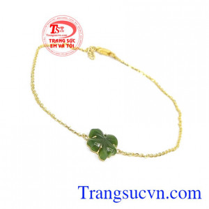 Lắc Chân Vàng Có May Mắn vừa là món đồ trang sức vừa có ý nghĩa phong thủy,