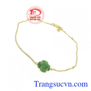 Lắc Chân Nữ Cỏ May Mắn chê tác có 4 lá là biểu tượng cho may mắn, hạnh phúc,