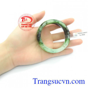 Vòng tay tốt cho tiền tài