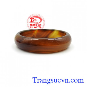 Chiếc vòng mã não diệu kỳ