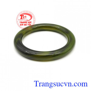 Vòng mã não hàng chất lượng là sản phẩm vòng mã não thiên nhiên, sản phẩm đẹp, là món quà dành tặng các bà, các mẹ.