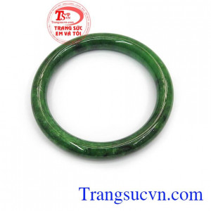 Vòng ngọc cẩm thạch đẹp