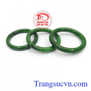 Vòng ngọc cẩm thạch đẹp