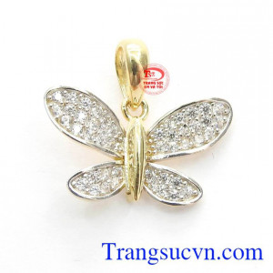 Mặt dây điệu đà được nhập khẩu từ Hàn Quốc, với thiết kế độc đáo mang đậm phong cách Hàn Quốc,Mặt dây điệu đà