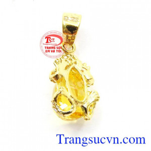 Mặt dây cóc ngậm kim tiền