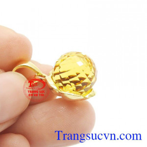 Mặt dây nữ đáng yêu