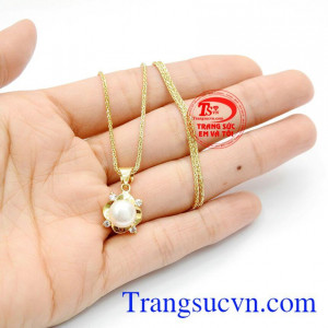Bộ dây chuyền độc đáo