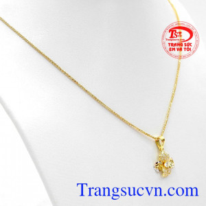 Bộ dây chuyền hoa mai