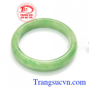 Vòng Ngọc Thiên Nhiên Vân Đẹp